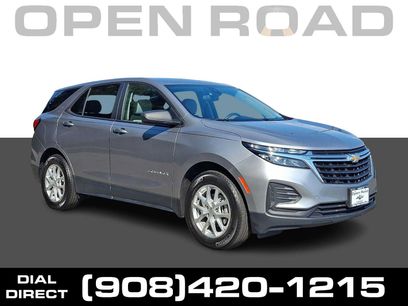 Used 2024 Chevrolet Equinox LS w/ LS Convenience Package