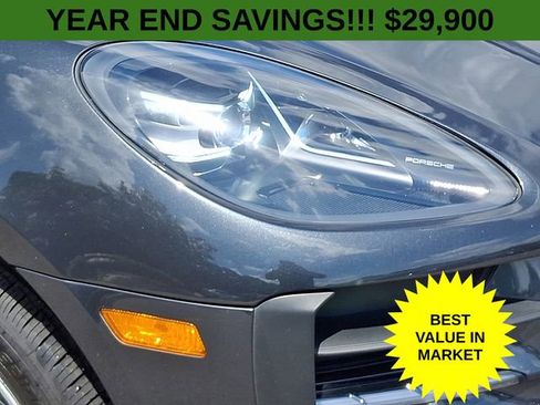 Used 2021 Porsche Macan image 10