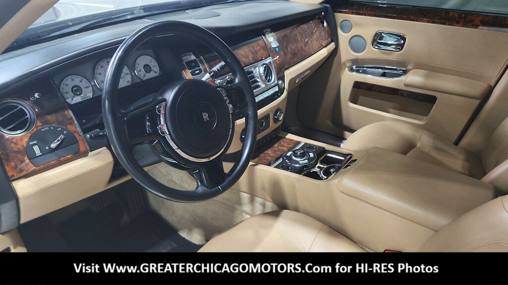 Used 2010 Rolls-Royce Ghost RWD image 28