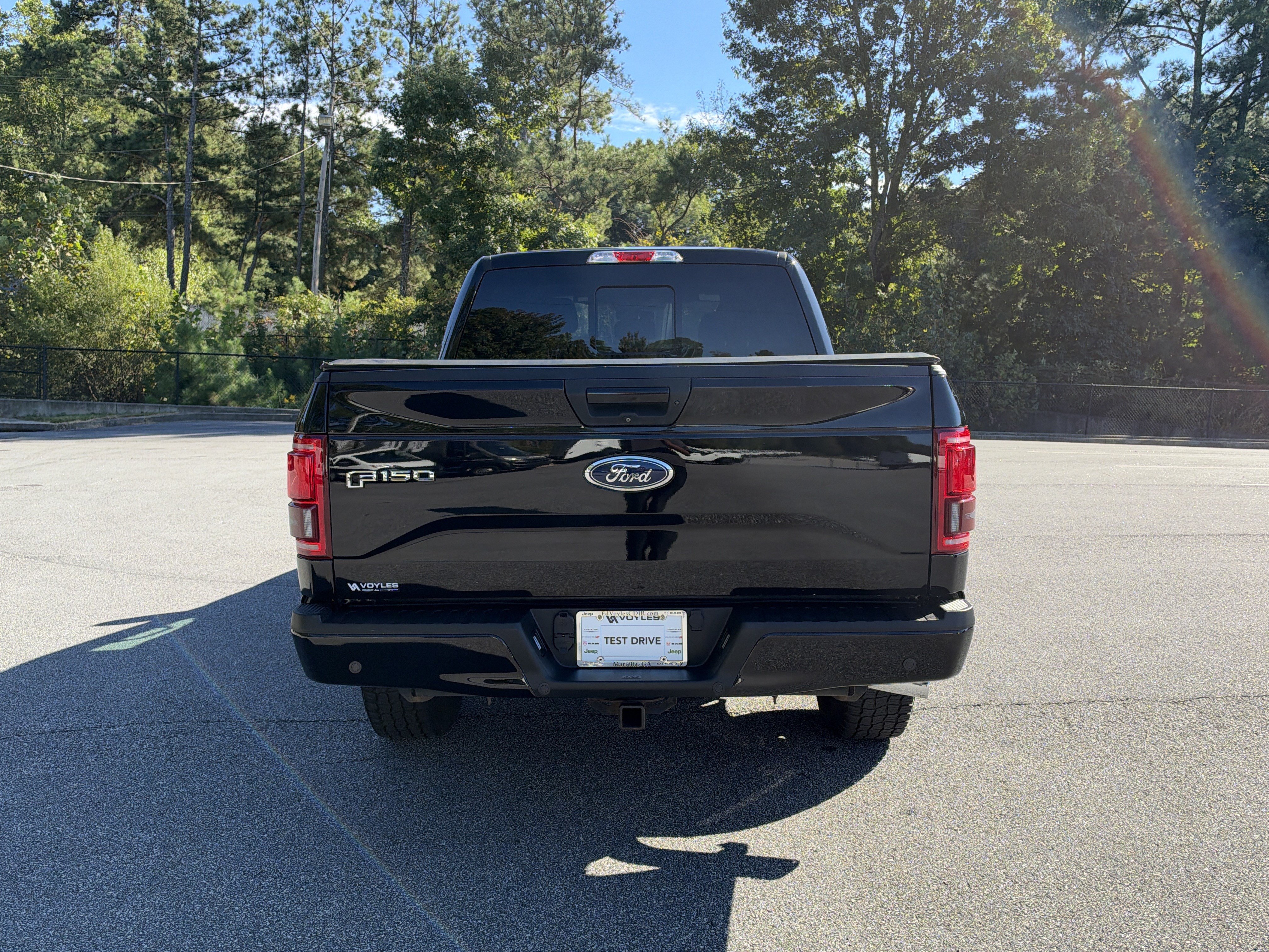Used 2017 Ford F150 XLT w/ Equipment Group 302A Luxury AWD/4WD image 8