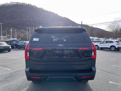 New 2025 Ford Expedition Tremor image 6