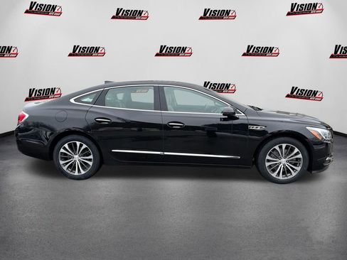 Used 2017 Buick LaCrosse Preferred image 4
