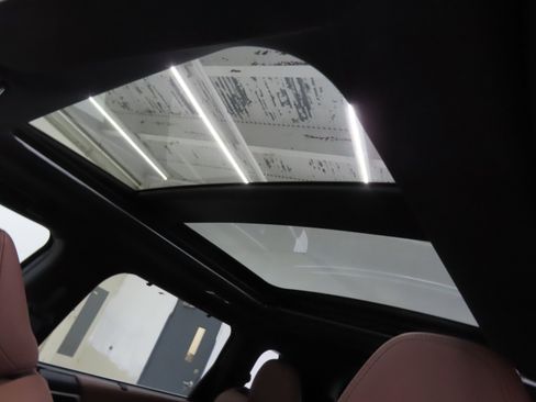 New 2025 Mitsubishi Outlander SEL image 19