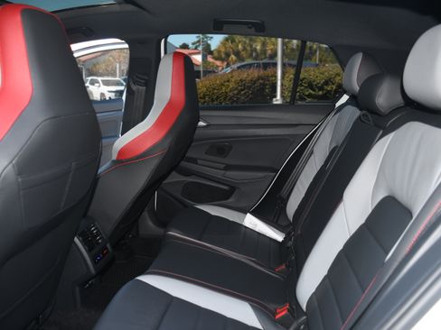 Used 2022 Volkswagen GTI Autobahn FWD image 17