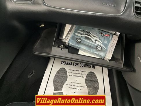 Used 2000 Chevrolet Corvette Convertible image 28
