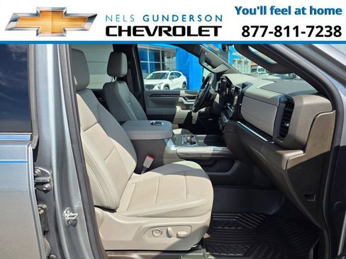 Used 2024 Chevrolet Silverado 2500 LTZ w/ LTZ Premium Package AWD/4WD image 15