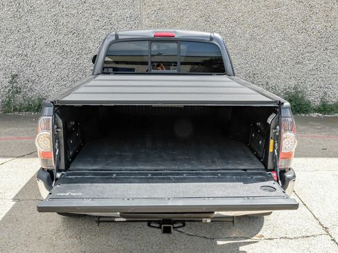 Used 2012 Toyota Tacoma PreRunner w/ SR5 Pkg RWD image 33