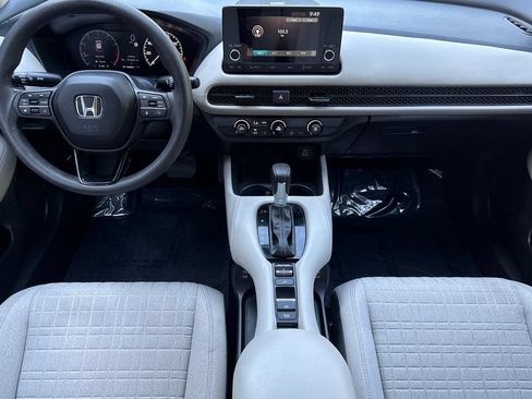 Certified 2025 Honda HR-V LX image 9