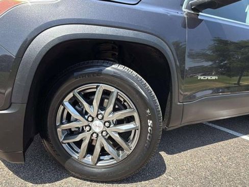 Used 2017 GMC Acadia SLT image 28