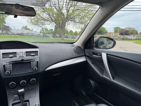Used 2013 MAZDA MAZDA3 i Grand Touring FWD image 17