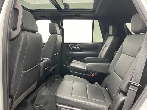 Used 2022 Chevrolet Tahoe Z71 w/ Z71 Off-Road Package AWD/4WD image 44