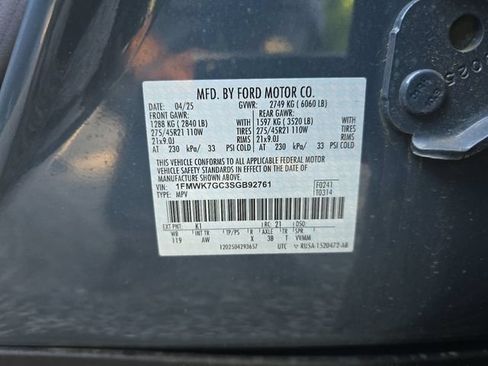 Used 2025 Ford Explorer ST RWD image 25
