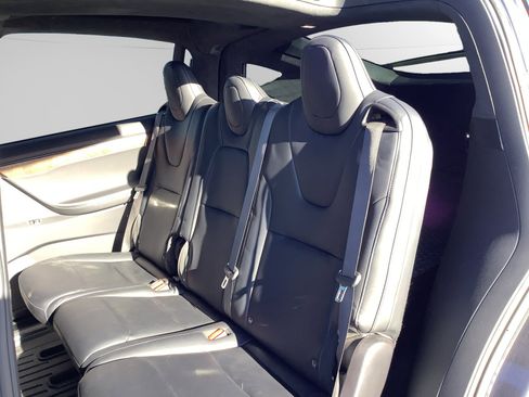 Used 2020 Tesla Model X Long Range image 13