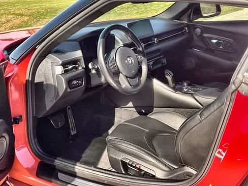 Used 2021 Toyota Supra Premium w/ Driver Assist Package image 4