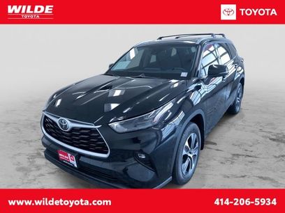 Used 2022 Toyota Highlander XLE