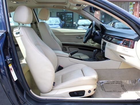 Used 2009 BMW 328i Coupe image 13