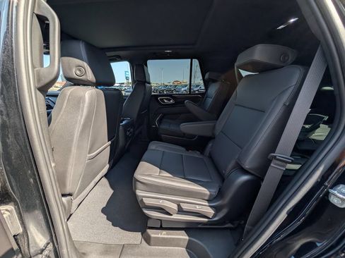 Used 2024 Chevrolet Tahoe LT w/ LT Signature Package AWD/4WD image 15
