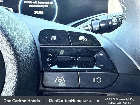 Used 2025 Hyundai Elantra SEL image 20