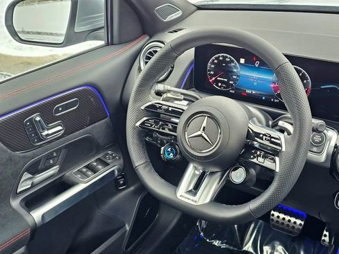 New 2026 Mercedes-Benz GLB 35 AMG 4MATIC image 28