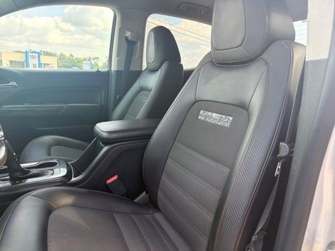 Used 2015 GMC Canyon SLE w/ All-Terrain Package AWD/4WD image 15