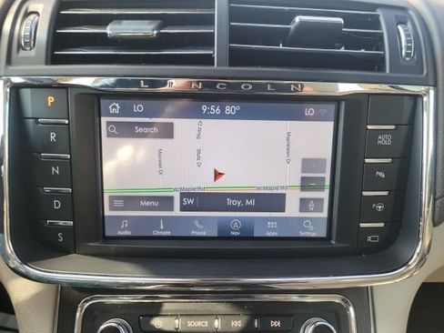 Used 2020 Lincoln Continental Reserve AWD/4WD image 38