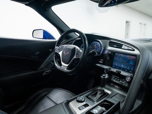 Used 2017 Chevrolet Corvette Stingray Coupe image 9