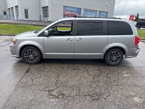 Used 2019 Dodge Grand Caravan GT FWD image 9