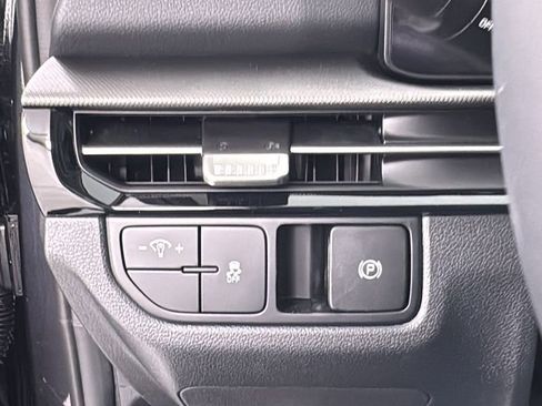 New 2026 Kia Sportage LX image 32