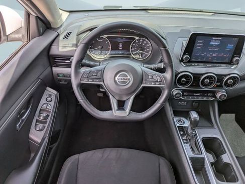 Used 2020 Nissan Sentra SV FWD image 16