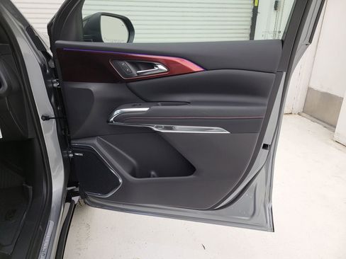 New 2026 Chevrolet Traverse RS w/ LPO, Floor Liner Package FWD image 43