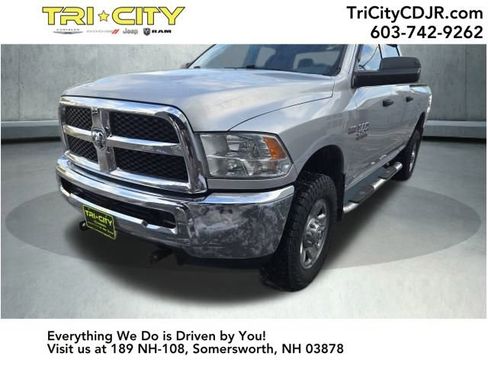 Used 2014 RAM 2500 Tradesman w/ Chrome Appearance Group image 2