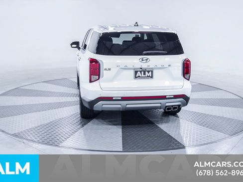 Used 2025 Hyundai Palisade SE FWD image 8