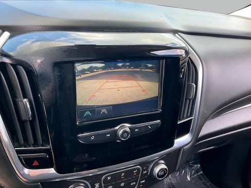 Used 2018 Chevrolet Traverse LS FWD image 25