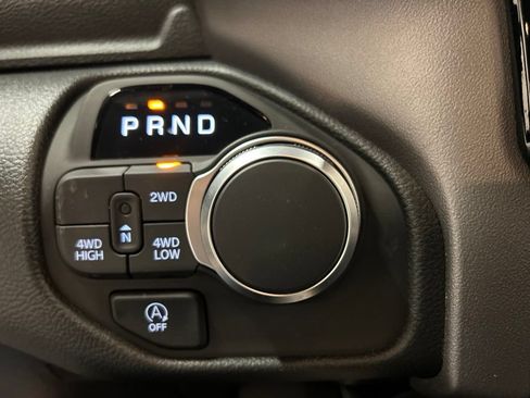 New 2026 RAM 1500 Express AWD/4WD image 23