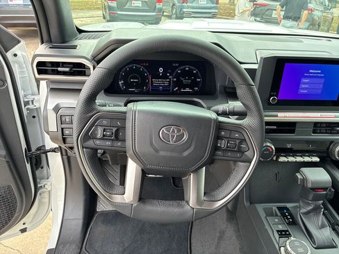 New 2025 Toyota Tacoma TRD Sport image 19