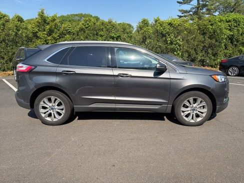 Used 2020 Ford Edge Titanium AWD/4WD image 5