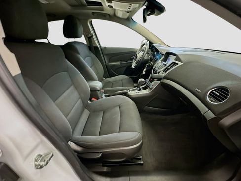 Used 2014 Chevrolet Cruze LT w/ All-Star Edition FWD image 31