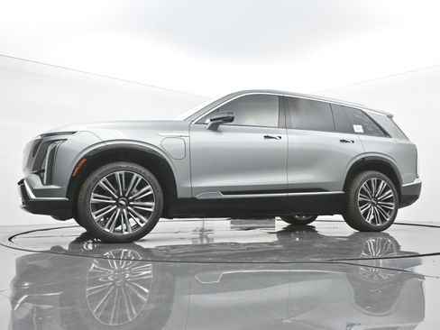 New 2026 Cadillac Vistiq Premium Luxury w/ LPO, Floor Liner Package image 16