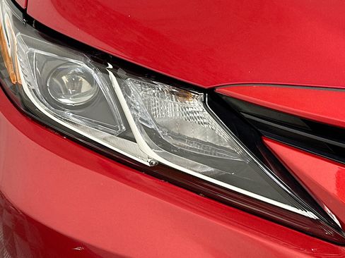 Used 2023 Toyota Camry LE w/ Convenience Package image 9