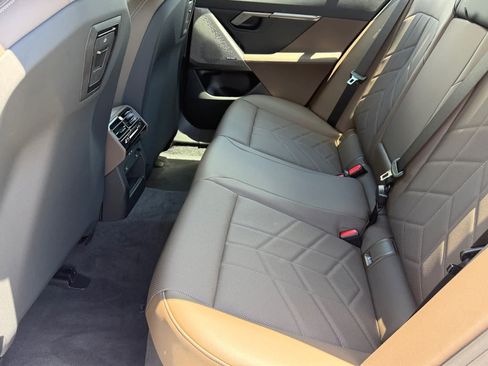 New 2027 BMW 550e xDrive AWD/4WD image 17