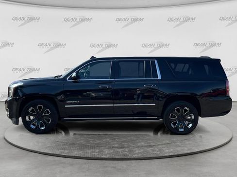 Used 2019 GMC Yukon XL Denali w/ Denali Ultimate Package AWD/4WD image 4