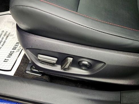 Used 2025 Toyota Prius Plug-In Hybrid image 12