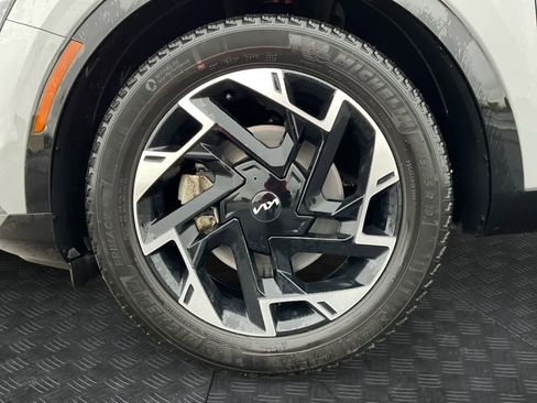 Used 2023 Kia Sportage SX image 16