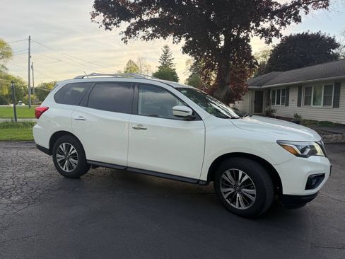 Used 2018 Nissan Pathfinder SV w/ SV Tech Package AWD/4WD image 5