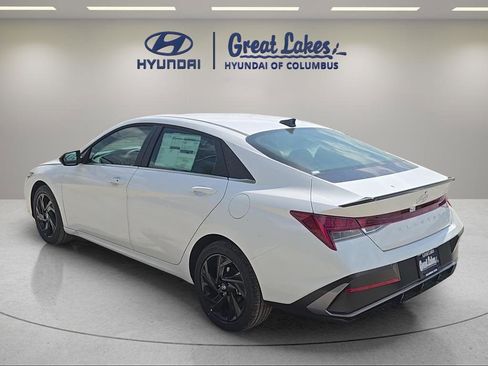 New 2026 Hyundai Elantra SEL Sport Premium w/ Cargo Package FWD image 3