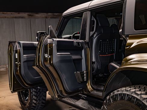 Used 2024 Ford Bronco Raptor w/ Interior Carbon Fiber Pack 6 AWD/4WD image 28
