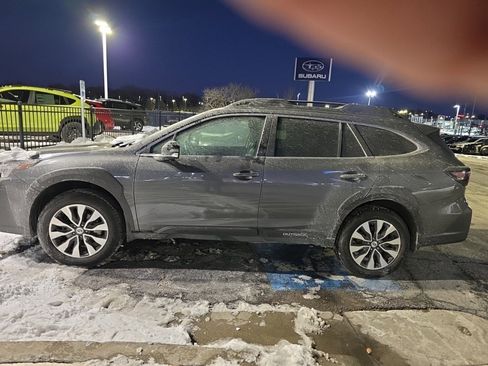 Certified 2023 Subaru Outback Limited image 9