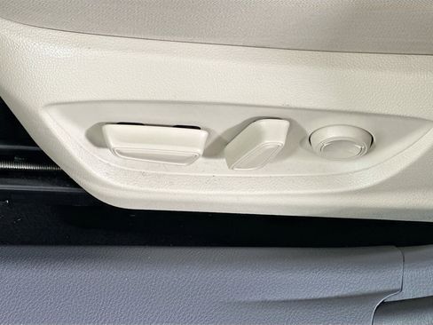 Used 2023 Toyota Camry LE image 13