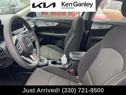 Certified 2023 Kia Forte LXS w/ LXS Technology Package image 11