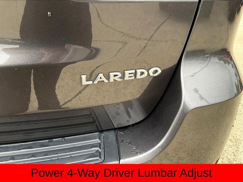 Used 2020 Jeep Grand Cherokee Laredo image 12